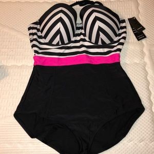 BNWT torrid one piece